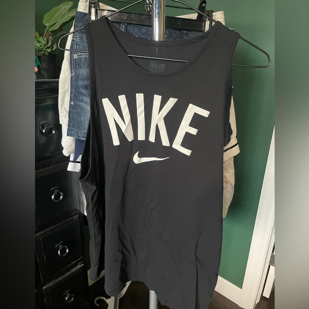 Nike dri fit logo muscle tee tank top